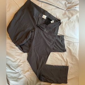 Columbia women’s size 10 hiking pants gray